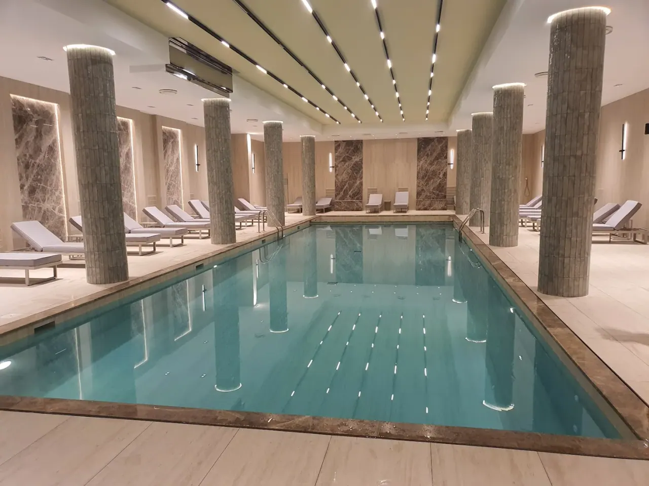 Hotel Tara — view 2