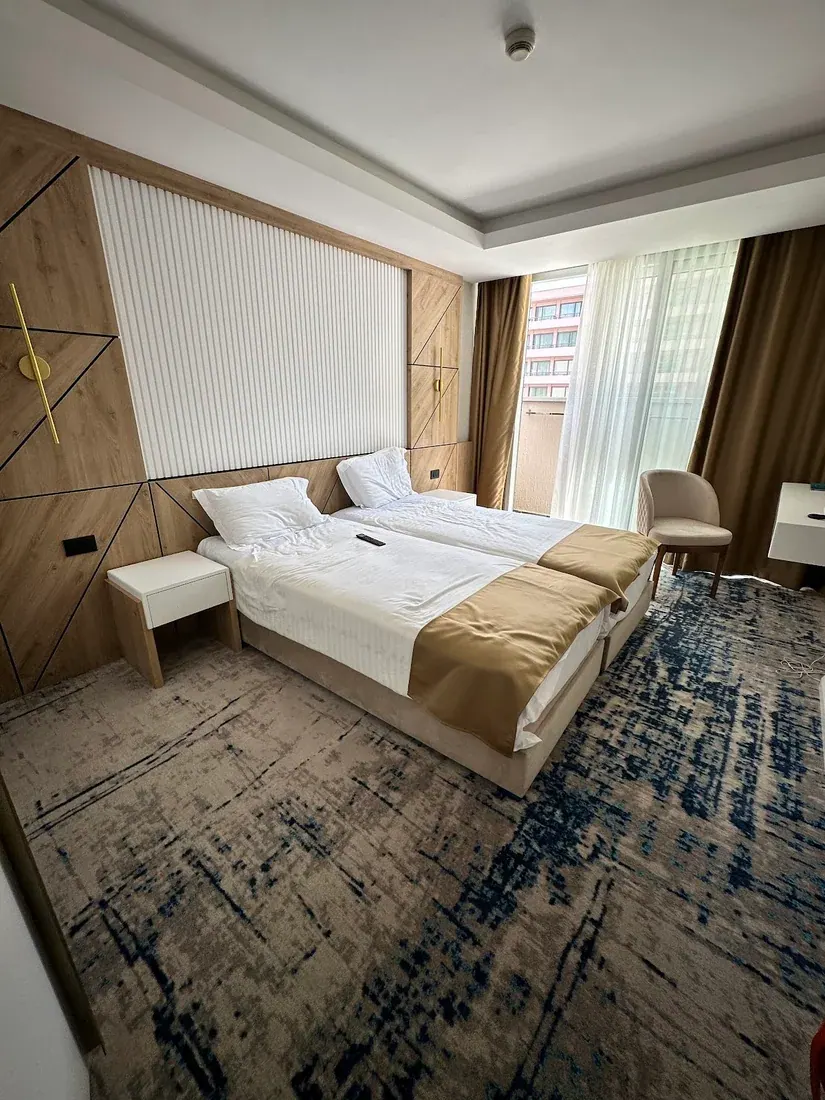 Hotel Tara — view 3
